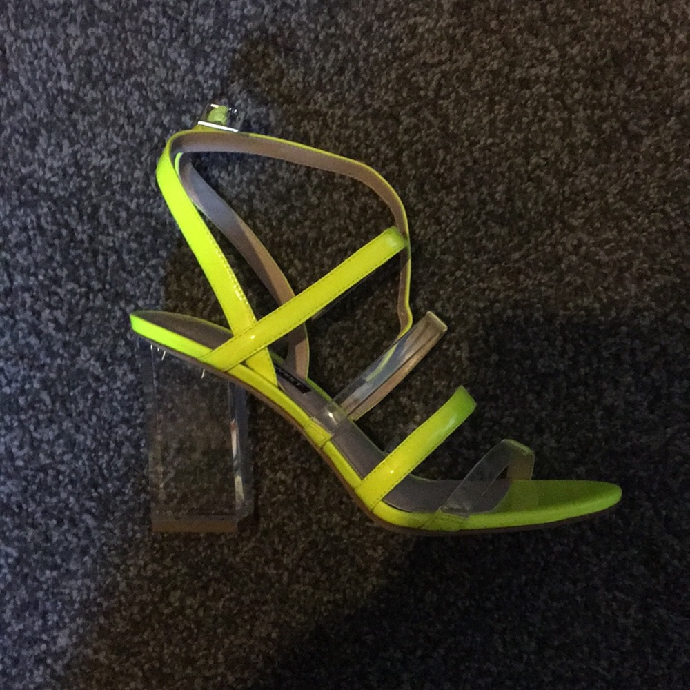 Neon heels